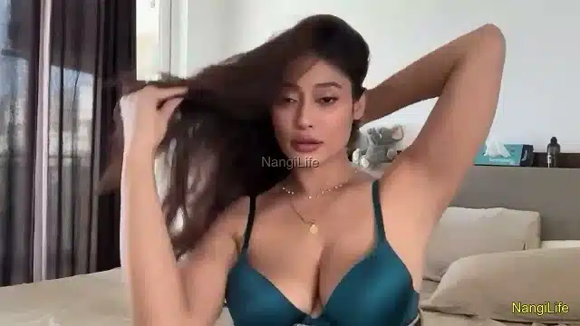 GodessAnna aka Anna Bhabhi Smoking on Stairs and Showing Naked Pussy with Vibrator Inside